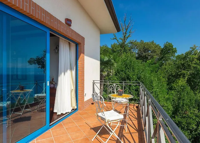 Salvia Holiday home *